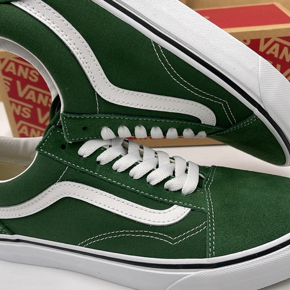 Vans WMNS Old Skool Vr3 Color Theory Greener Past
VN0005UF6QU
Sneakersrs - Picture 14 of 16